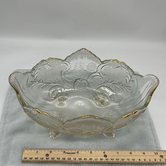 Vintage Oval Heavy Pressed 4-Footed Glass Bowl with Floral Design and Gold Trim - Picture 2 of 9
